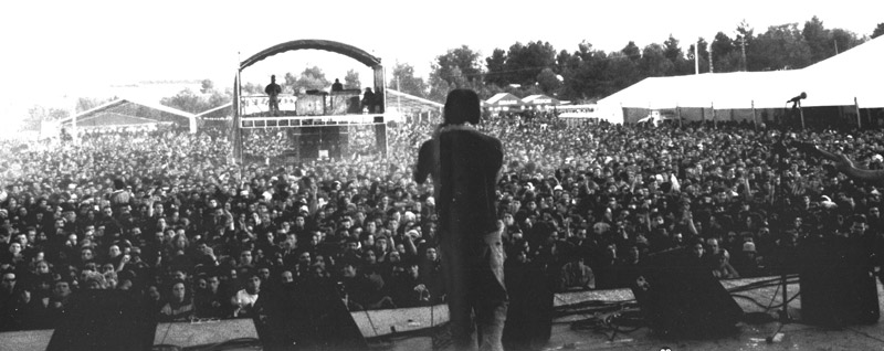 Vista del público desde el escenario durante un concierto del Viñarock 2001
